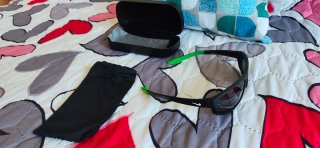 Gafas de sol Nike negras y verdes