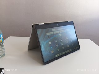 HP Chromebook Plata y Negro