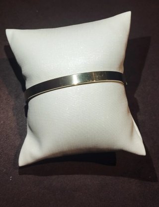 Pulsera Dorada tipo Hermes con Esmalte Negro L 19