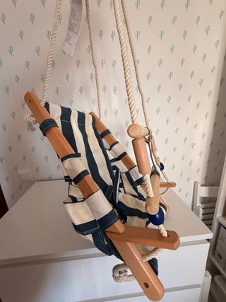 Columpio infantil de tela a rayas