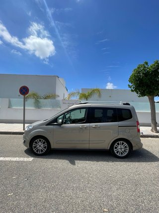 Ford Tourneo Courier 2015