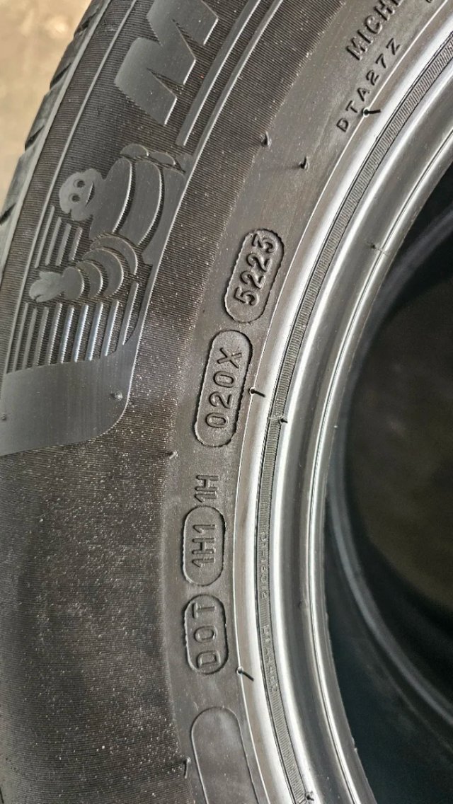 Neumáticos 235 60 17 Michelin