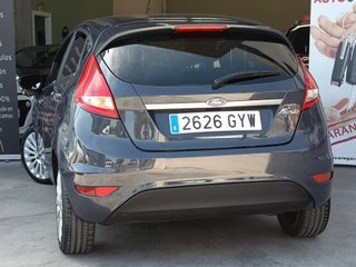 Ford Fiesta 1.4 TITANIUM AUTOMATICO 2010