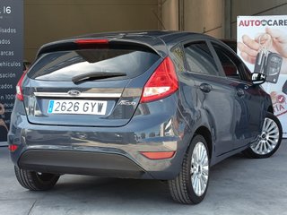 Ford Fiesta 1.4 TITANIUM AUTOMATICO 2010