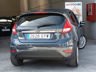 Ford Fiesta 1.4 TITANIUM AUTOMATICO 2010