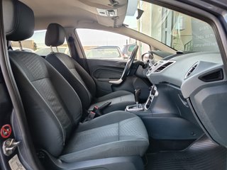 Ford Fiesta 1.4 TITANIUM AUTOMATICO 2010