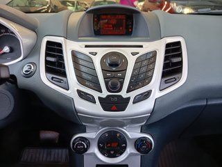 Ford Fiesta 1.4 TITANIUM AUTOMATICO 2010