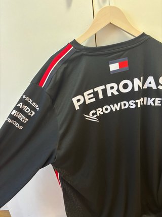 Camiseta AMG Petronas F1 Manga Larga Negra
