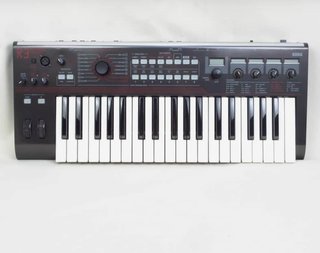 Korg R3 Sintetizador