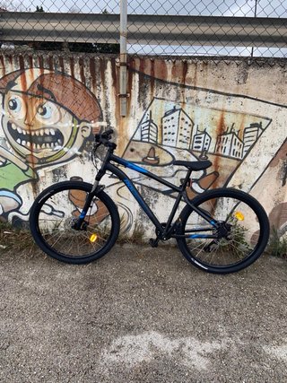 Bicicleta MTB Negra y Azul - 2 Usos