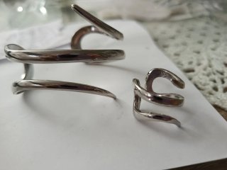 Pulseras fiesta + anillo color plata y brillantes