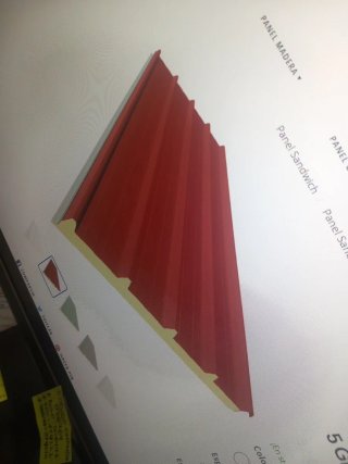 Panel Sándwich 5 Grecas Rojo Medidas 6x1x40