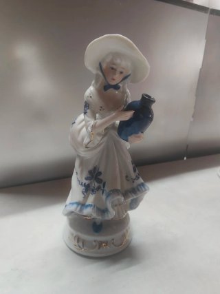 Coppia statuette stile Settecento