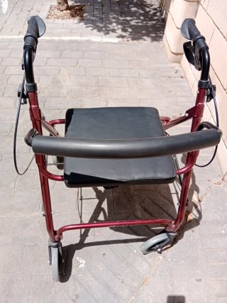 Andador para adultos plegable
