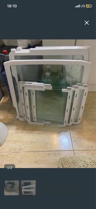 Vassoi in vetro e plastica