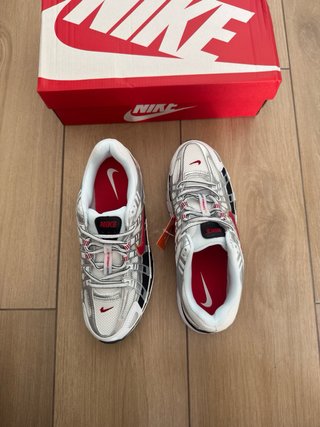 Nike P6000 Blancas Rojas y Dorado