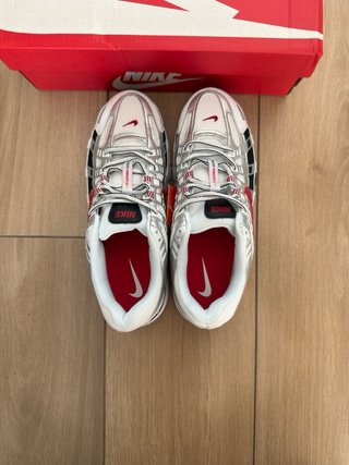 Nike P6000 Blancas Rojas y Dorado