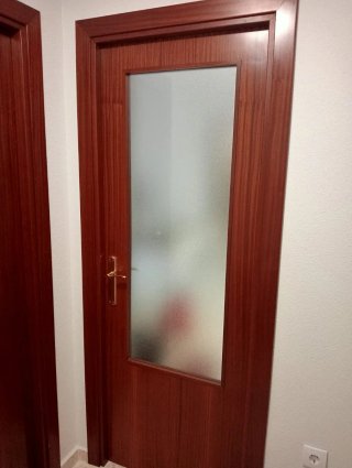 Puerta de madera interior