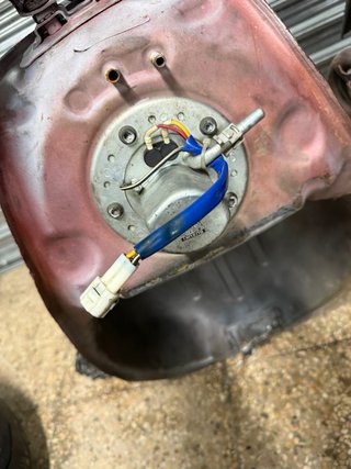 Bomba Gasolina Suzuki GSXR1000 K5-K6