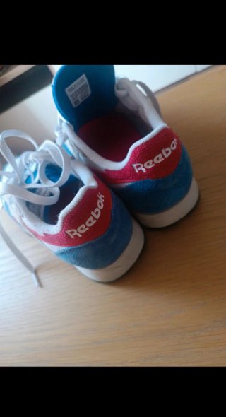 Zapatillas Reebok Clásicas Azul y Blanco