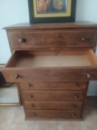 Cómoda de madera
