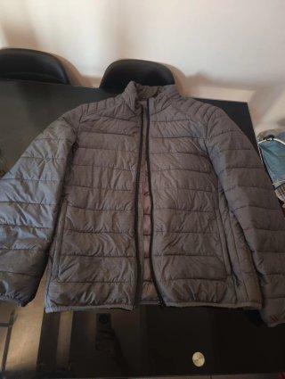 Chaqueta de plumas gris hombre