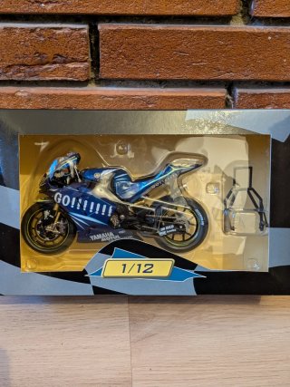 Modello Moto Yamaha Valentino Rossi 1/12