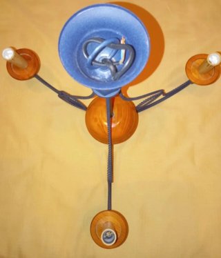 Lámpara de forja azul
