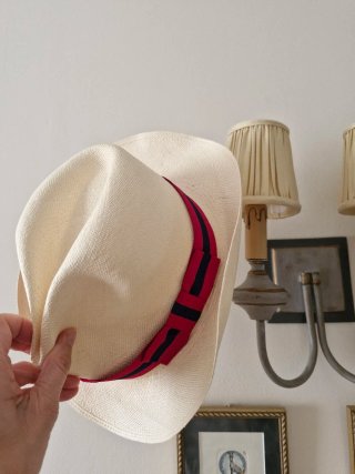 Sombrero Panamá Beige con Cinta Multicolor