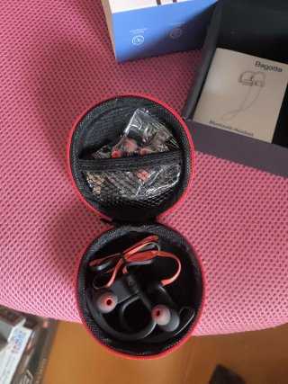 Auriculares Deportivos Bagotte VOHO-G100 IPX7