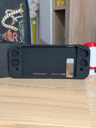 Nintendo Switch V2 + Accesorios
