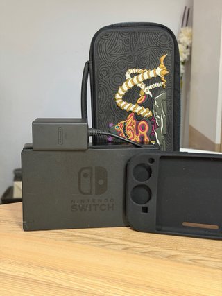 Nintendo Switch V2 + Accesorios