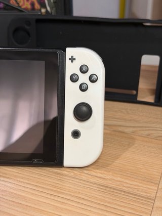 Nintendo Switch V2 + Accesorios