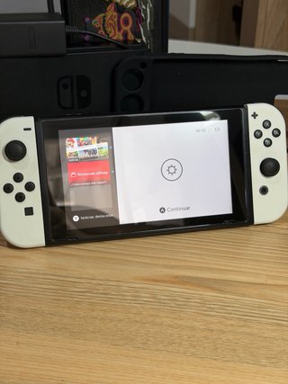 Nintendo Switch V2 + Accesorios