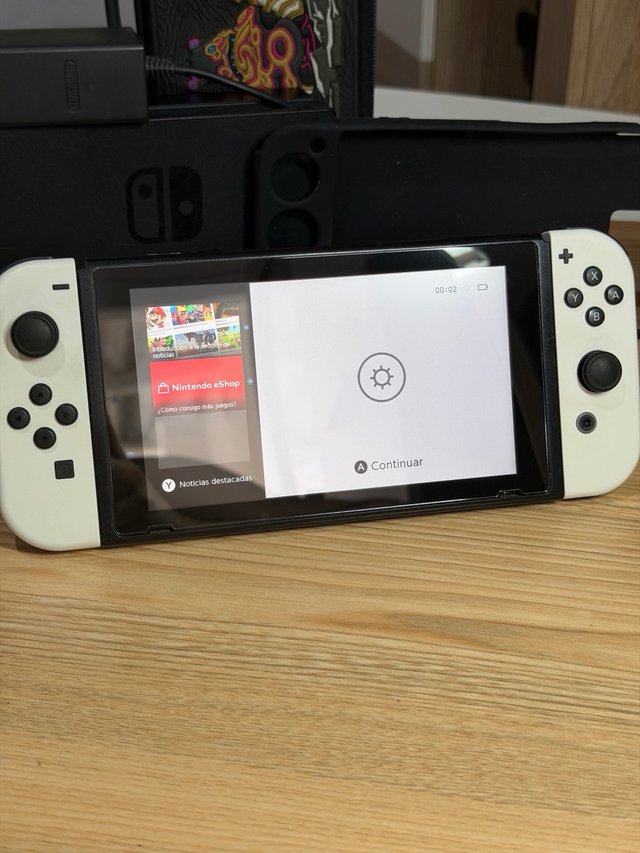 Nintendo Switch V2 + Accessori