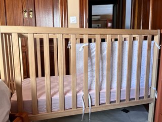 Cuna de madera casi nueva