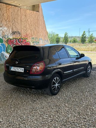 Nissan Almera 2004