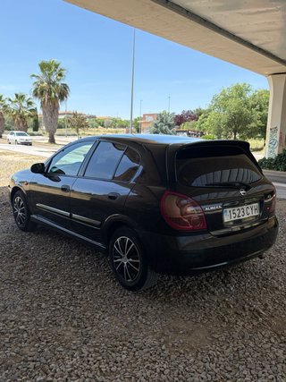 Nissan Almera 2004