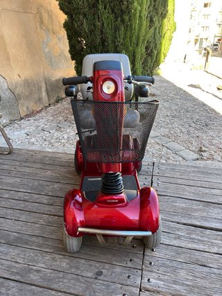 Scooter eléctrica para minusválidos