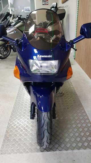 KAWASAKI ZZR 600