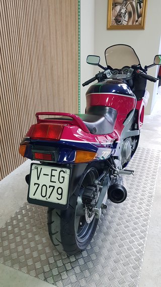 KAWASAKI ZZR 600