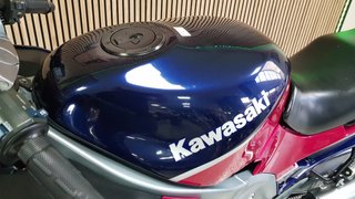 KAWASAKI ZZR 600