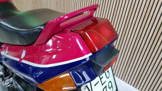 KAWASAKI ZZR 600
