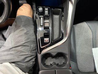 Peugeot 3008 1.6 PureTech Hybrid 225 Allure (2023)