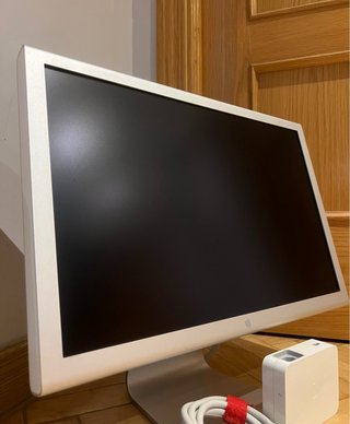 Apple Cinema Display 20"
