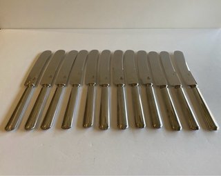 Set di 12 coltelli da tavola