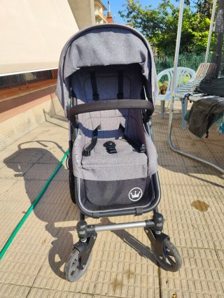 Cochecito bebé gris como nuevo