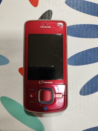 Nokia 6210 Navigator rojo