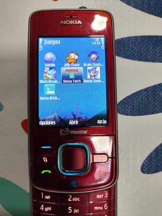 Nokia 6210 Navigator rojo