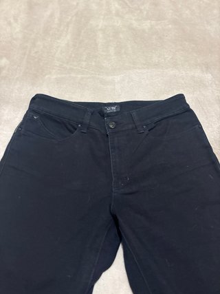 Armani Jeans Clásicos Azul Oscuro.  Por estrenar